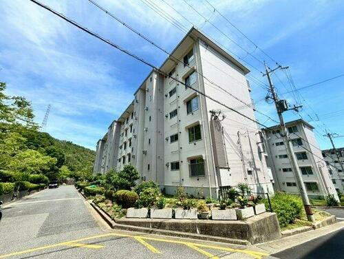 兵庫県宝塚市中山五月台６丁目 賃貸マンション