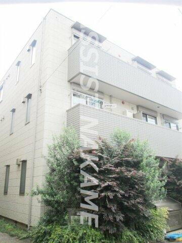 東京都世田谷区下馬３丁目 3階建