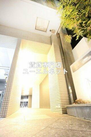 大阪府吹田市豊津町 8階建