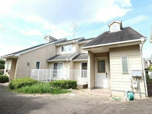 奈良県奈良市朱雀２丁目 2階建