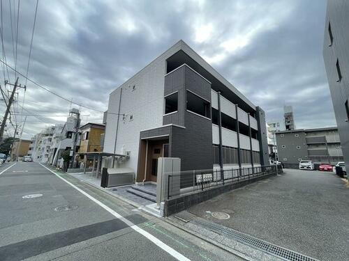神奈川県相模原市緑区東橋本２丁目 3階建