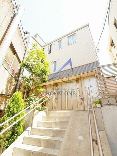 Ｌｉｃｈｔ　ｇａｒｂｅ　三軒茶屋 3階建