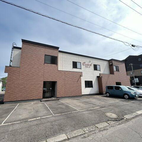 北海道室蘭市東町３丁目 賃貸アパート