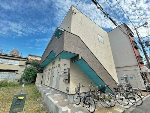 フローレス壱番館 2階建