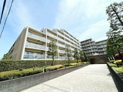 神奈川県横浜市港北区樽町１丁目 7階建