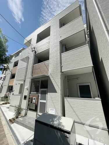 大阪府大阪市東淀川区豊新２丁目 築2年3ヶ月 3階建