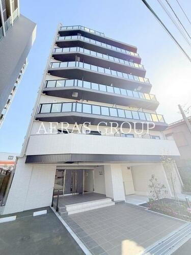 東京都足立区西新井５丁目  8階建