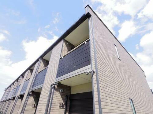 奈良県御所市大広町 2階建