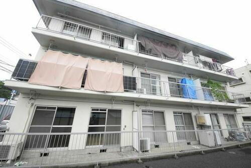 東京都日野市平山５丁目 3階建