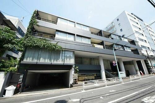 東京都渋谷区猿楽町 地上8階地下1階建 築19年2ヶ月