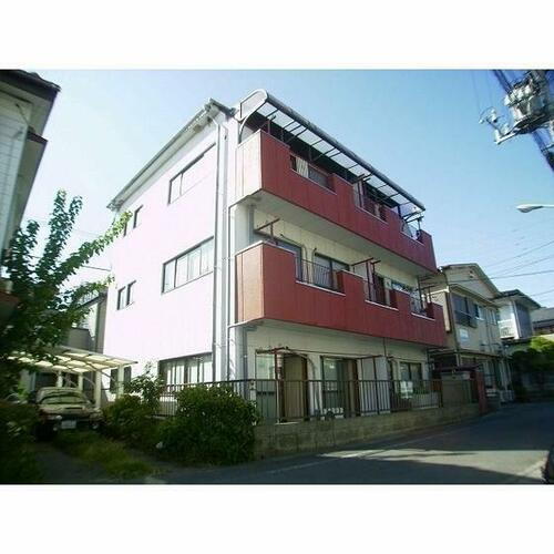 ヴィラ・パルナシウス 3階建