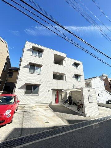 兵庫県神戸市灘区永手町１丁目 3階建 築8年6ヶ月