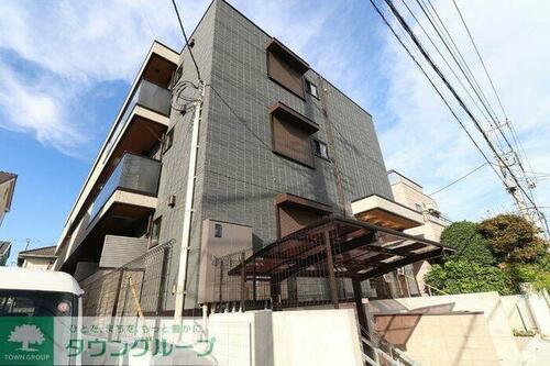 埼玉県草加市吉町１丁目  3階建