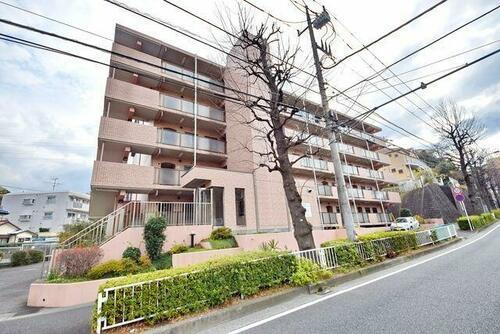 ヒルサイドテラス大倉山 5階建