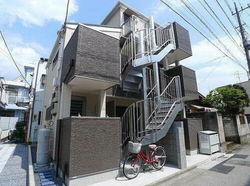 ＡＱＵＡ　ＬＵＣＥ　Ｉ 3階建