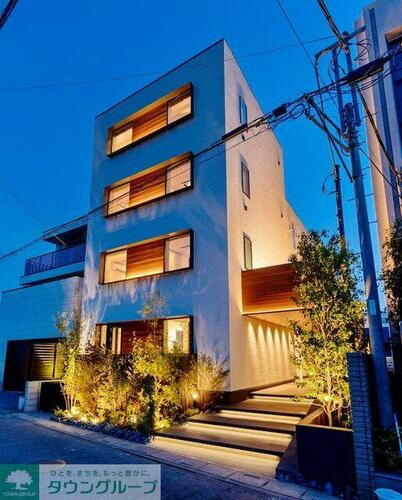 埼玉県さいたま市大宮区桜木町４丁目 4階建 