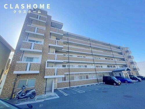 ＷＥＳＴ．Ｆ 5階建