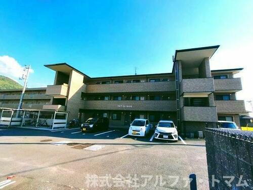 香川県高松市鶴市町 賃貸アパート