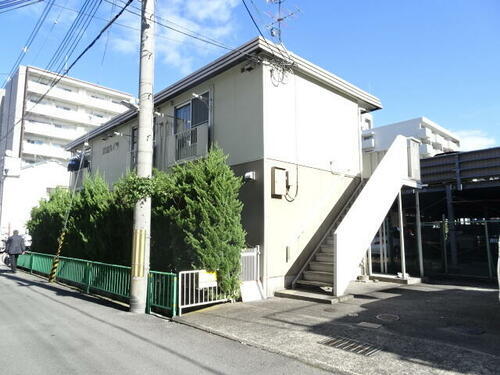 大阪府茨木市双葉町 2階建