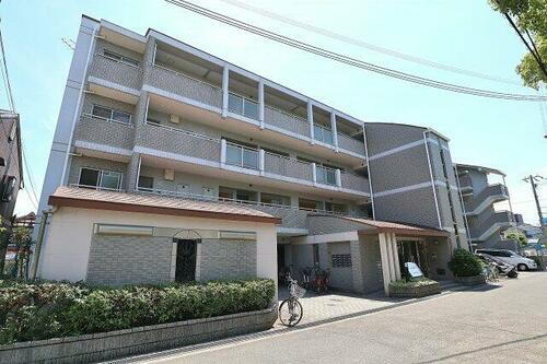 ドゥヴァンルパルク川村