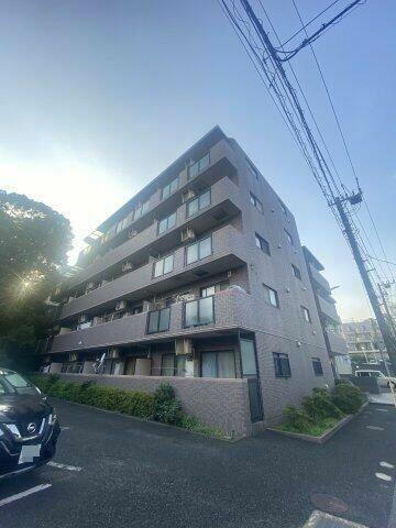 神奈川県横浜市鶴見区東寺尾６丁目 5階建