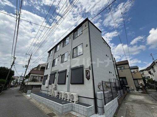 千葉県松戸市仲井町１丁目  3階建