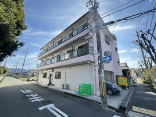 桂マンション 3階建