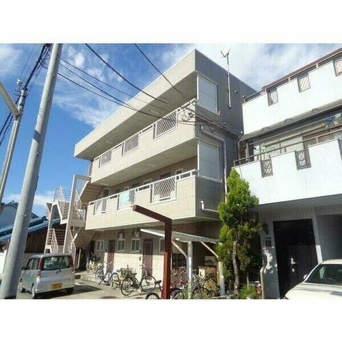 マークス池浦 3階建