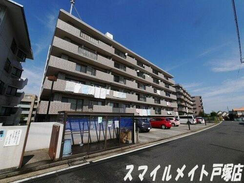クエスト山手台 7階建