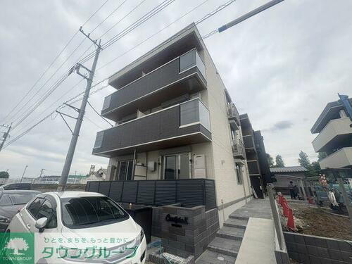 千葉県柏市中十余二 3階建