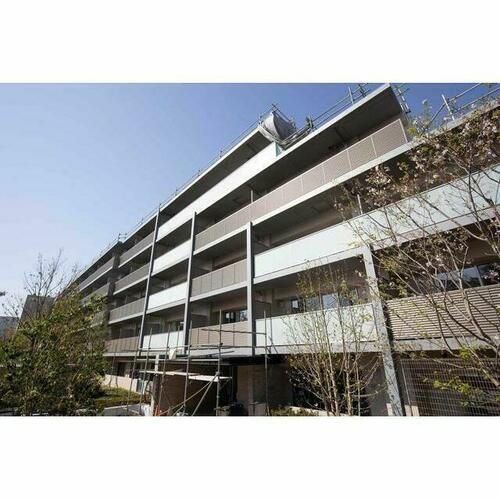 東京都世田谷区砧７丁目 5階建