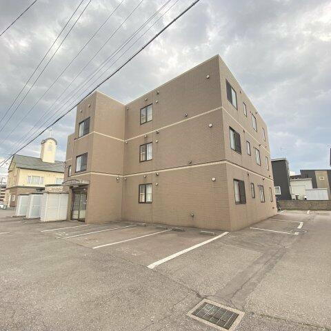 クリエートハウス弥生 3階建