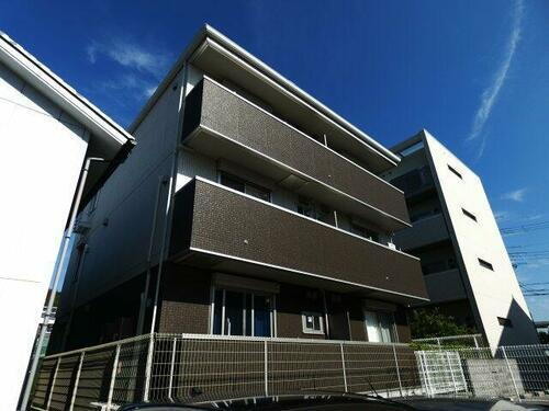 クリアパーク西神戸 3階建