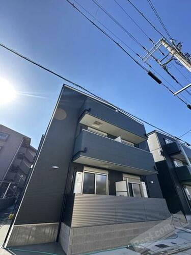 大阪府高石市西取石１丁目 3階建