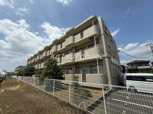 グロワール・エーリ壱番館 3階建