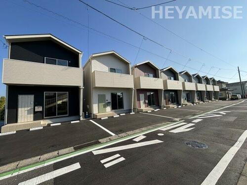 長崎県諫早市西栄田町 2階建 