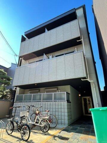 大阪府堺市西区浜寺石津町中５丁 築10年6ヶ月 3階建