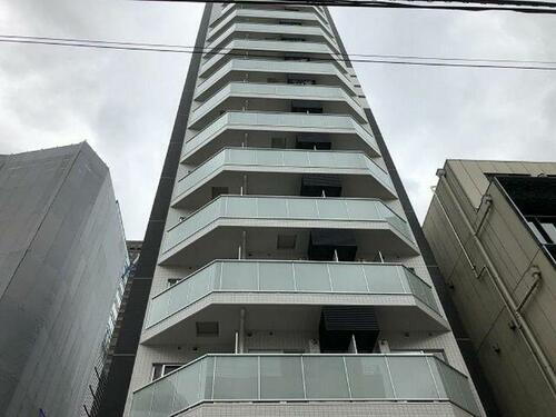 東京都港区浜松町１丁目 15階建