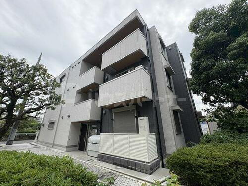 セレスティア青井 3階建