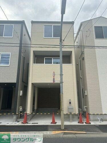 東京都小平市学園東町３丁目 3階建