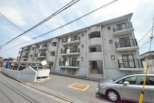 コンフォート鵠沼Ｉ 3階建
