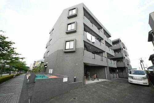 東京都八王子市みなみ野３丁目 4階建