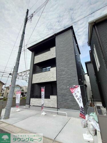 ＫＬＥＩＳ北上尾ＩＩＩ 3階建