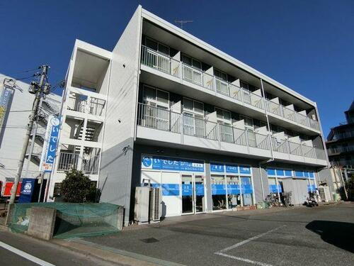 東京都東大和市上北台１丁目 3階建
