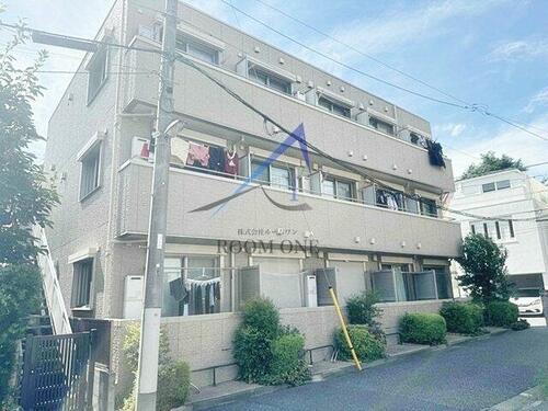 東京都文京区千石３丁目 3階建