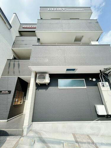 兵庫県川西市寺畑１丁目 築6年10ヶ月 3階建