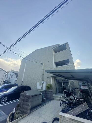 ハイツ　北三国 3階建