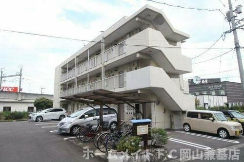 岡山県岡山市中区西川原１丁目 3階建 築38年11ヶ月