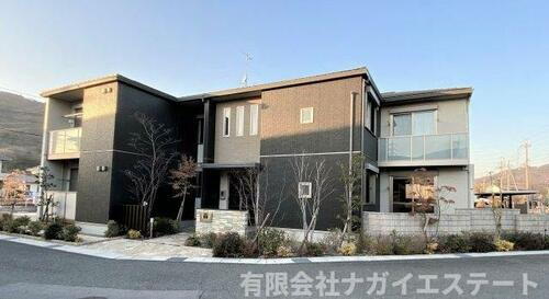 加東市上滝野（ＣＩＮＱ　ＥＴＯＩＬＥ）