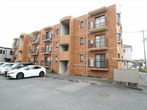 愛知県豊川市小坂井町中野 賃貸マンション